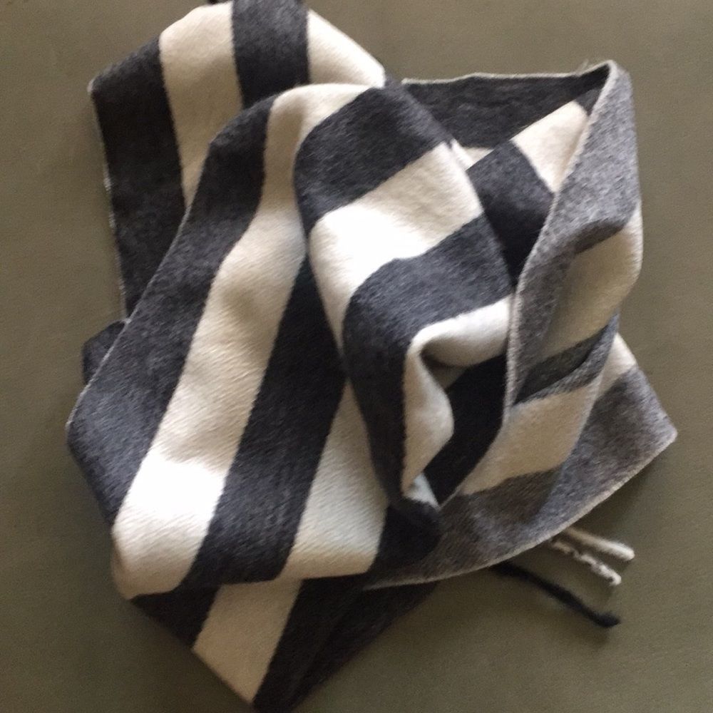 Grey striped 100% cashmere scarf